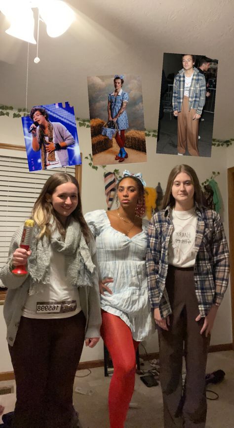 Harry Styles Birthday Outfit, One Direction Costume Ideas, One Direction Halloween Costumes, One Direction Costume, Bop Outfit, Harryween Costume Ideas, Harry Styles Costume Halloween, Harry Styles Costume Ideas, Harry Styles Halloween Costume