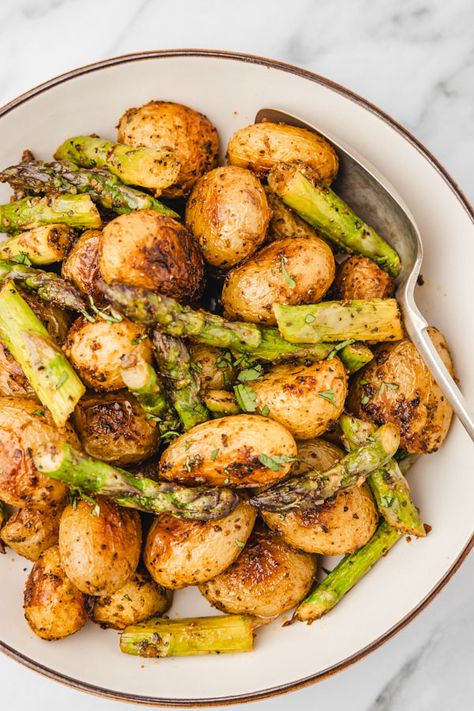 Roasted Potatoes and Asparagus Roasted Potato Seasoning Recipe, Potato Asparagus, Potato Seasoning Recipe, Roasted Potatoes And Arugula, Chicken Potato Asparagus, Roasted Asparagus And Potatoes, Rosemary Roasted Potatoes And Asparagus, Asparagus Side, Asparagus Side Dish