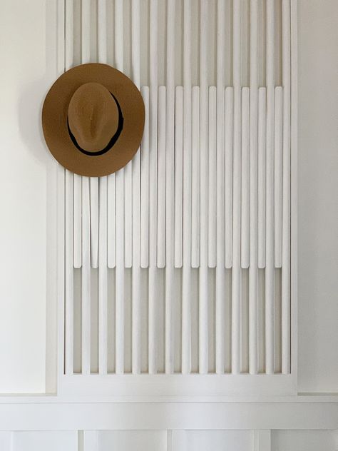 Slat Wall Coat Hanger, Cost Hanger Entry Way, Japandi Coat Rack, Diy Modern Coat Rack, Diy Dowel Coat Rack, Slat Wall Coat Rack, Slat Coat Rack, Entry Coat Rack Ideas, Coat Hanger Ideas Front Entry