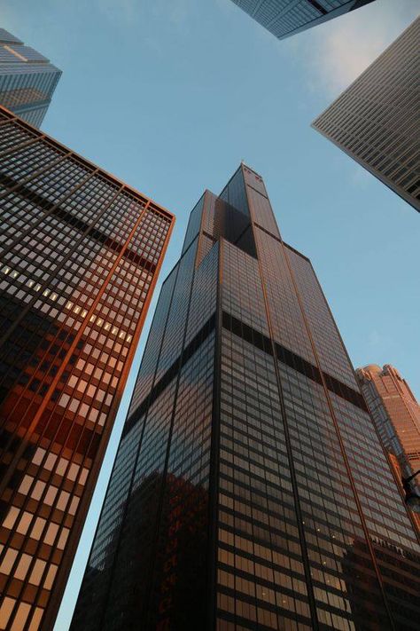 Skyscrapers in Chicago Chicago Skyscrapers, Minecraft Skyscraper, Midway Airport, Chicago Buildings, Sears Tower, Matte Medium, Chi Town, Visit Chicago, Tall Buildings