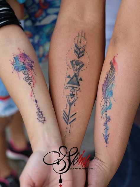 Family Tribe Tattoo, Arrow Sister Tattoo, Arrow Sibling Tattoo, Matching Feather Tattoos Best Friends, Unique Sister Tattoos For Three, Sibling Tattoos For 3 Sisters, Soul Sister Tattoos Symbol, Unique Sibling Tattoos For 3, Sibling Tattoos For 3 Meaningful