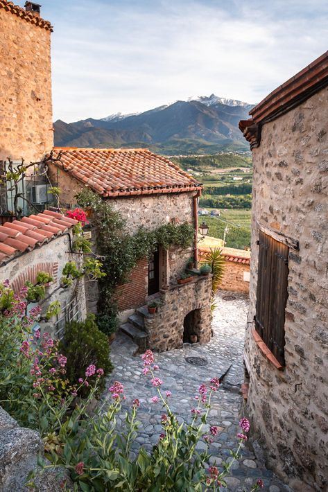 French Village Aesthetic, French Mountains, France Village, French Pyrenees, French Villages, Mediterranean Village, Culture Of France, France Landscape, Rural France