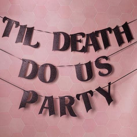 Black Bachelorette Party, Glitter Banner, Bachelorette Decorations, Bachelorette Party Bride, Barbie Wedding, Glitter Letters, Tying The Knot, Reception Party, Bridesmaid Proposal Gifts