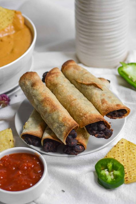 Homemade Vegan Black Bean Taquitos (Gluten-Free!) - Earthly Provisions Black Bean Taquitos, Sides With Tacos, Bean Taquitos, Chipotle Black Beans, Taquitos Recipe, Black Bean Recipes, 30 Minute Dinners, Vegan Black Bean, Vegan Beans