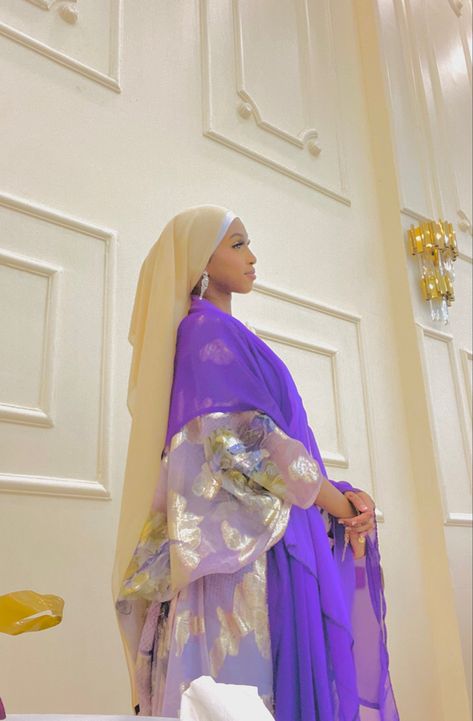 Somali Dirac, Somali Clothing, Dirac Somali, Somali Culture, Somali Girl, Purple Theme, Aesthetic Purple, Purple Themes, Fits Inspo