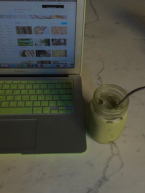 matcha latte mac book pro notion template in a marble table sage green aesthetic Green Laptop Aesthetic, Mac Book Pro Aesthetic, Sage Green Color Scheme, Macne Nana, Sage Green Theme, Notion Board, Sage Green Aesthetic, Green Color Scheme, Mac Book Pro