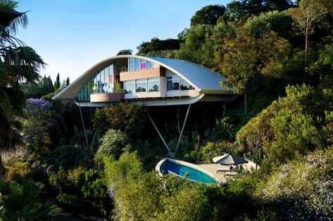 American Modern House Interior, Garcia House, Mid Century Kitchens, John Lautner, Rainbow House, Historic Restoration, Italian Aesthetic, Mid Century Architecture, Terrazzo Flooring