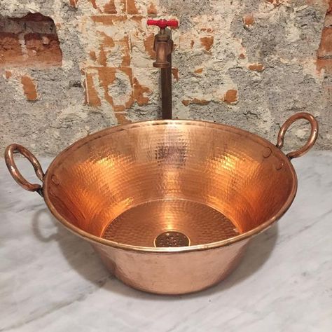 Bathroom Vessel Sinks, Copper Vessel Sinks, Shed Tiny House, Copper Sink Bathroom, Copper Vessel, Copper Bathroom, Outdoor Sinks, Greenhouse Interiors, Rustic Bathroom Designs