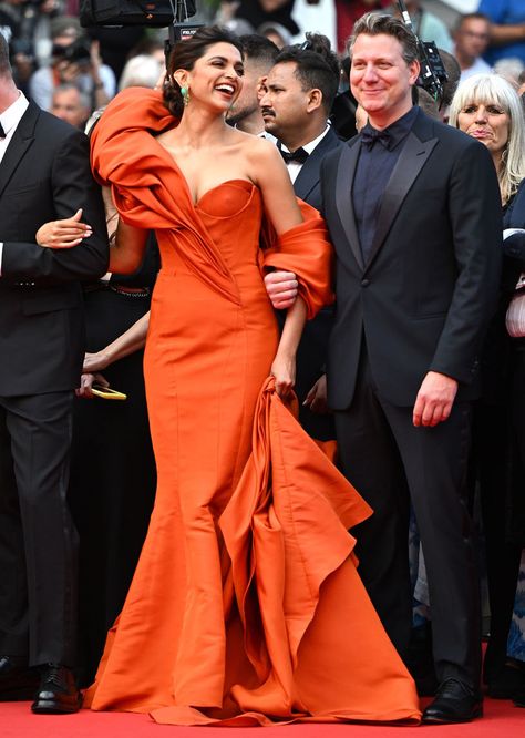 Deepika Padukone Cannes, Cannes Film Festival Fashion, Cannes 2022, Ashi Studio, Orange Gown, Cannes Film Festival Red Carpet, Red Carpet Beauty, Fashion Designing, Dress Closet