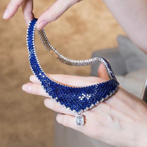 Vip Design, Sapphire Diamond Necklace, Katerina Perez, Designers Jewelry Collection, Diamond Necklace Designs, Fancy Necklace, Solitaire Pendant Necklace, Tiffany Jewelry, Stylish Necklace