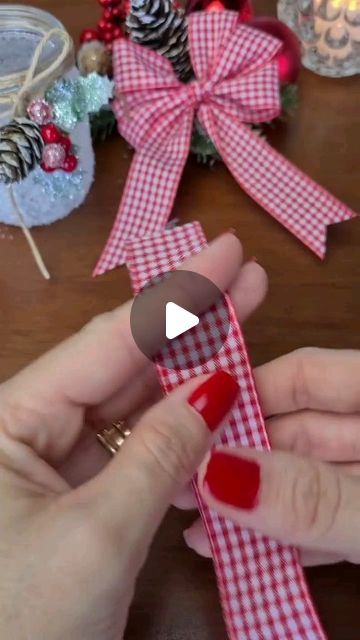 The Joy Party on Instagram: "Bows #prettybows #bowsofinstagram #ribbon #hairbows #cricut #craftingismytherapy #ribbonandbows #handmade #homemade #mothersday #northernlights #gifts #giftbow" Diy Gift Bow, Christmas Bows Diy, Homemade Bows, Diy Jul, Buat Pita, Christmas Gift Basket Ideas, Ribbon Crafts Diy, Gift Wrapping Inspiration, Bows Diy Ribbon