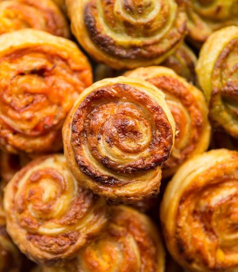 Puff Pastry Pinwheels couldn't be easier to make! Here I'll show you 4 delicious flavours: Pesto, Pizza, Marmite and Prosciutto. #pinwheels #puffpastry #puffpastrypinwheels #pastry | www.dontgobaconmyheart.co.uk Prosciutto Pinwheels, Roast Dinner Side Dishes, Marmite Recipes, Pastry Pinwheels, Easy Puff Pastry Recipe, Puff Pastry Pinwheels, Pizza Pinwheels, Cashew Recipes, Cheese Pinwheels