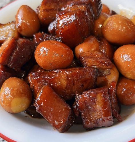 Braised Pork Belly Recipe | Asian Recipes with Videos Hong Shao Rou Recipe, Chocolate Cake Strawberry, Hong Shao Rou, Red Braised Pork, Asian Pork Belly, Thit Kho, Recipes With Videos, Popular Chinese Dishes, Lucky Food