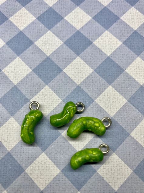 Ise this charm to customize your own jewelry! #thatweirdartgirl #customjewelrydesign #pickle #picklecharm #claycharm Clay Pickle, Clay Magnets, Clay Stuff, Clay Figures, Sioux Falls, Handmade Clay, Clay Charms, Custom Jewelry Design, Sioux