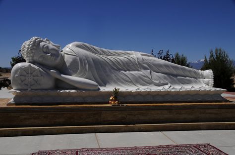 Sleeping Buddha by AndySerrano.deviantart.com Sleeping Buddha, Temple India, Buddha Figures, Buddha Wall Art, Marbled Clay, Wake Up In The Morning, Gautama Buddha, Chakra Yoga, Long Walk