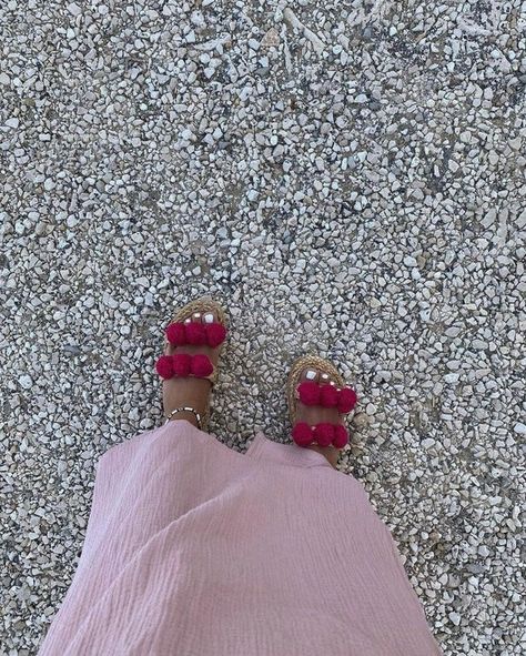 Straw Pom Pom Sandals / Colorful Sandals / Pompom Sandals / | Etsy Pompom Sandals, Sandals Colorful, Last Splash, Colorful Sandals, Sandals Greek, Pom Pom Sandals, Colored Sandals, Sandals Beach, Water Hyacinth