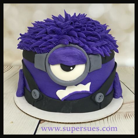 Evil purple minion rum chata cake Rum Chata Cake, Purple Minion Cake, Minion Treats, Rum Chata, Minion Cakes, Purple Minion, Minion Birthday Cake, Purple Minions, Birthday Gifs