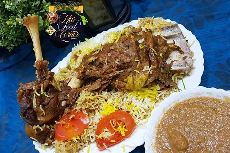 Laham Mandi Recipe, Lamb Mandi, Mutton Mandi, Mandi Recipe, Arabian Peninsula, Dried Lemon, Vegetable Puree, Spice Mix, Chicken And Rice