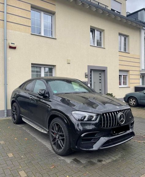 Mercedes Gle Coupe, Mercedes Benz Gle Coupe, Mercedes Gle, Mercedes Suv, Dream Cars Mercedes, New Luxury Cars, Lux Cars, Car Goals, Mercedes Car