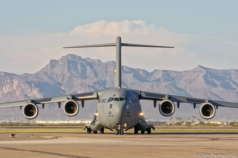 C 17 Globemaster, Airplane Concept, C17 Globemaster, C 17 Globemaster Iii, Black Hawk Helicopter, Mesa Arizona, Black Hawk, Military Jets, Air Cargo