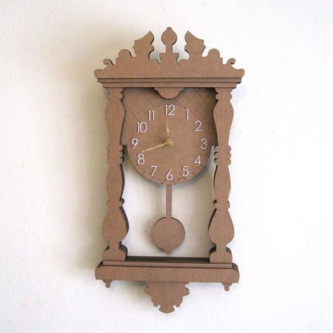 Cardboard Pendulum Wall Clock - I made one of these with my grandfather when I was little. It really worked! Bühnen Design, Cardboard Recycling, Cardboard Design, Cardboard Box Crafts, Pendulum Wall Clock, Cardboard Sculpture, Cardboard Art, Cardboard Paper, Diy Clock