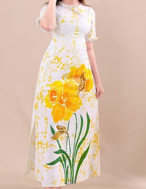 Bathik Frock Designs, Womens Pants Design, Long Hair Tips, Kurta Design, Clothes Korean Style, Batik Design, Batik Dress, Painted Clothes, Womens Pants