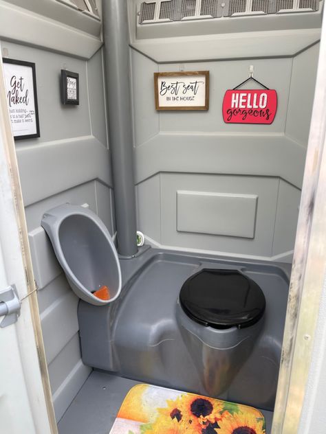 Decorating Porta Potty For Wedding, How To Decorate A Porta Potty, Porta Potty Decorating Ideas Wedding, Port A Potty Decorations, Decorated Porta Potty, Portapotty Ideas, Porta Potty Decorating Ideas, Diy Porta Potty, Wedding Porta Potty