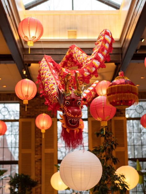 Enthralling decor from our Lunar New Year OMAGE! Photo by Shining Light Photography at www.shininglight516.com Lunar New Year Table Decor, Chinese New Year Party Decorations, Lunar New Year Decoration Ideas, Chinese Themed Party, Lunar New Year 2024, Chinese New Year Aesthetic, Lunar New Year Aesthetic, Korean Lunar New Year, Chinese Party Decorations