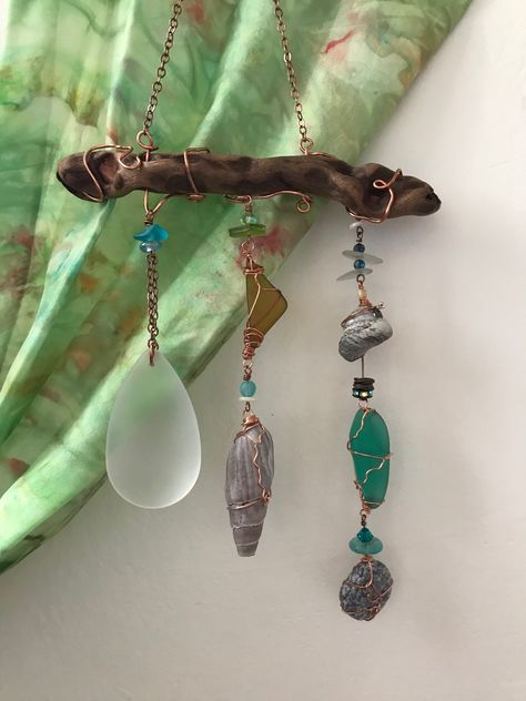 Seaglass Light, Seaglass Projects, Sea Glass Diy, Wind Chimes For Sale, Crystal Suncatchers Diy, Wind Chimes Homemade, Shell Wind Chimes, Wind Chimes Craft, Twig Art