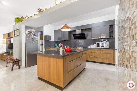 modular kitchen design images-kitchen island-grey acrylic wall cabinets-walnut drawers Modern Kitchen Design Images, Open Kitchen Layouts, Kitchen Design Images, Home Decor Ideas Bedroom, Closed Kitchen, Home Decor Wallpaper, Decor Ideas Bedroom, Modular Kitchen Designs, Kitchen Clutter