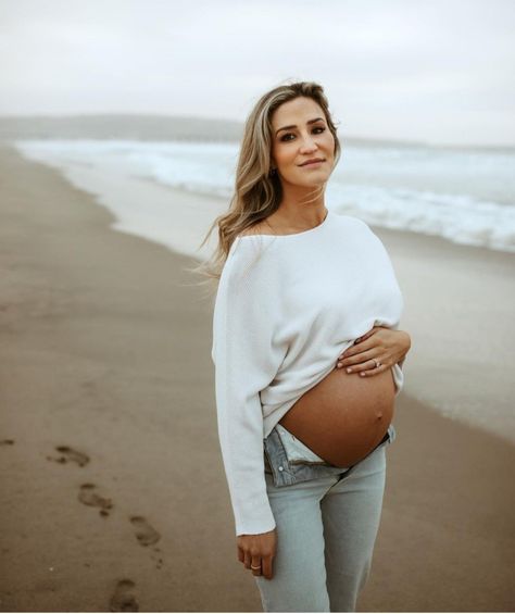 Family Pregnancy Photoshoot, Winter Pregnancy Photoshoot, Fitted White Shirt, Baby Bump Photoshoot, White Shirt And Blue Jeans, Beach Maternity Photos, Maternity Photography Poses Pregnancy Pics, Couple Pregnancy Photoshoot, Maternity Photoshoot Outfits