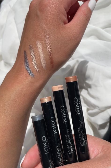 Kiko Milano Eyeshadow Stick, Kiko Eyeshadow Stick, Kiko Milano Eyeshadows, Kiko Makeup Products, Kiko Milano Aesthetic, Kiko Water Eyeshadow, Kiko Eyeshadow, Kiko Milano Makeup, Makeup Kiko