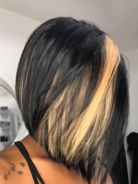 Chocolate Locs, Bob Hair Color, Cute Hair Colors, Haute Hair, Quick Weave Hairstyles, Pretty Hair Color, Sassy Hair, Dope Hairstyles, Hair Inspiration Color