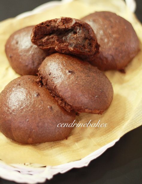 Chocolate Bun Recipe, Chocolate Bun, Filled Buns, Chocolate Buns, Cooking Therapy, Milk Bun, Roti Recipe, Homemade Breads, Yeast Breads