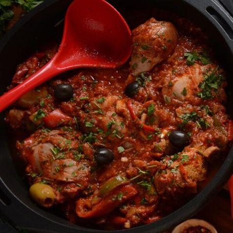 Ina Garten Chicken Cacciatore Chicken Cacciatore Giada, Ina Garten Chicken Cacciatore, Chicken Cattitore Recipes, Chicken Cacciatore Crock Pot, Ina Garten Chicken Recipes, Chicken Cattitore, Ina Garten Roast Chicken, Potato Kugel Recipe, Ina Garten Chicken