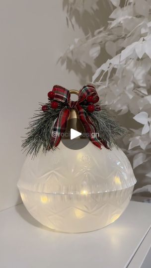 226K views · 13K reactions | If you like big ornaments for Christmas 🎄 then try this beautiful and easy DIY you are going to love it 🤩 get all the materials at Dollar Tree  #christmastime  #christmasdecorations  #christmasdiy | Rocio Ruiz Christmas Ornament Table Centerpieces, Dollar Tree Christmas Crafts 2024, Oversized Ornaments Diy, Dollar Tree Christmas Crafts Diy 2024, Dollar Tree Christmas Centerpieces Diy, Christmas Dollar Tree Diy Decor, Crafts For Girls Night, Decoracion Navidad Diy, V Christmas