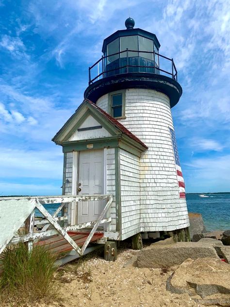 New Hampshire Lighthouses, Brant Point Lighthouse, Room Pic, New England Lighthouses, Beacon House, Pic Wall, Surf Room, England Beaches, Portland Head Light