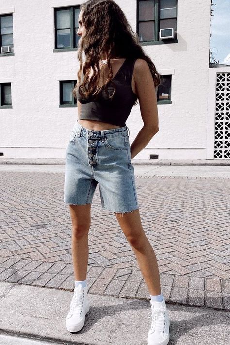 Basic Girl Outfit, Plaid Shirt Outfits, Jean Short Outfits, Streetwear Outfit Ideas, Dad Shorts, Basic Girl, Trendy Fits, Jeans Outfit Summer, Mid Length Shorts