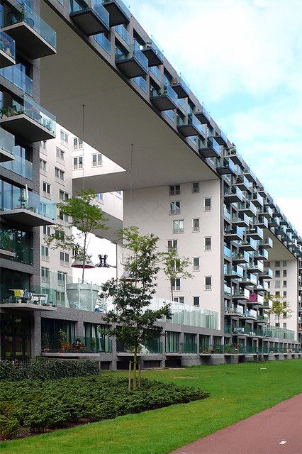 Social Housing Architecture, Urban Housing, Archi Design, Apartment Architecture, Interesting Buildings, Green Architecture, Social Housing, Residential Complex, Building Facade