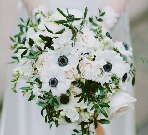 Hunter Green, Black, & Ivory Wedding Inspiration - Burgh Brides - A Pittsburgh Wedding Blog Winter Wedding Planning, Winter Wedding Bouquet, Winter Bouquet, Wedding Winter, Black White Wedding, Ivory Wedding, Uk Wedding, Trendy Wedding, Wedding Florist