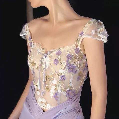 Corset Outfits, Purple Corset, Purple Fairy, Floral Bustier, Corset Fashion, Floral Corset, Outfits Aesthetic, Corset Top, Shapewear