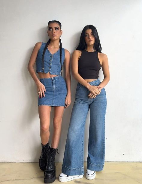 Charlie Damelio Outfits, Charlie D'amelio Outfit, Tyler The Creator Outfits, Charli And Dixie, Charlie Damelio, Best Sister, Charli Damelio, Fall Fits, Pinterest Outfits