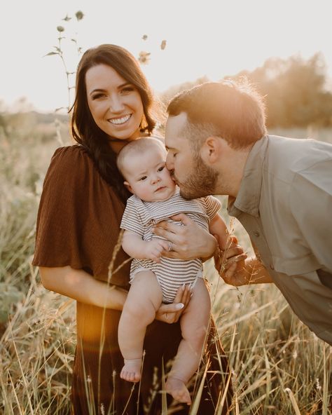 Mini sessions are coming up!!!! November 9th🍂🍁 Don’t miss out on my one round of mini sessions this fall!!!! Dm me to book a spot! November 9th, Fall Family Photos, Mini Session, I Am The One, Mini Sessions, Fall Family, Family Photo, Dm Me, Family Photos