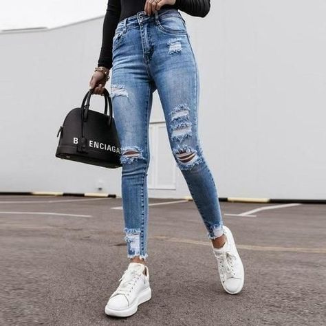 831c2f88a604a07ca94314b56a4921b8desc49811965ri Jeans Trousers Women, Ripped Denim Pants, Mom Denim, Destroyed Denim, Slim Trousers, Slim Denim, Ripped Denim, Women Denim Jeans, Denim Trousers