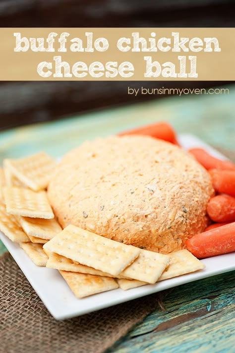 Buffalo Chicken Cheese Ball - Perfect party food! Spicy, creamy, & cheesy! Chicken Cheese Ball, Buns In My Oven, Food Spicy, Cheese Ball Recipe, Chicken Balls, Ball Recipes, Girl Night, Cheese Ball Recipes, Cream Cheese Chicken