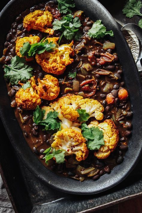 Madhur Jaffrey Recipes, Vegetarian Bean Recipes, Roast Cauliflower, Vegetarian Entrees, Street Tacos, Cauliflower Recipes, Veggie Dishes, Roasted Cauliflower, Meat Free