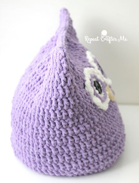 Crochet Oversized Owl Pillow - Repeat Crafter Me Caron Cake Crochet Patterns, Crochet Owl Pillows, Double Crochet Decrease, Crochet Owls, Bernat Baby Blanket, Repeat Crafter Me, Crocheted Toys, Owl Pillow, Decor Crochet