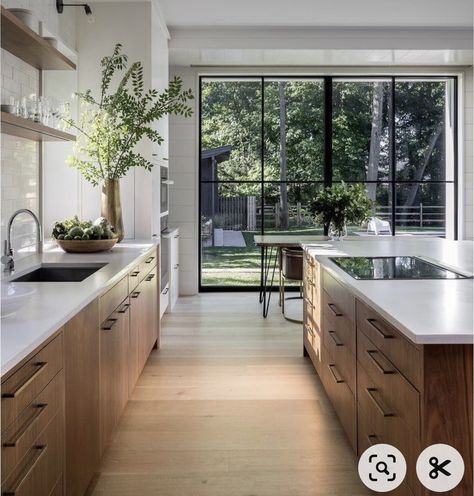 Interior Design Per La Casa, Transitional Decor Kitchen, Floor To Ceiling, Steel Appliances, Hus Inspiration, Kitchen Inspiration Design, Design Del Prodotto, Floor To Ceiling Windows, Counter Tops