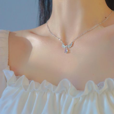 Delicate Wedding Jewelry, Kpop Fairy, Ali D'angelo, Emo Jewelry, Charm Choker Necklace, Y2k Jewelry, Vintage Inspired Jewelry, Party Necklace, Wing Necklace