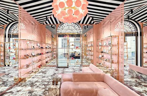 Aquazzura Store, Milan, Italy / Casa do Passadiço — urdesignmag Shoe Store Design, Store Design Boutique, Salon Interior Design, Milan Design, Boutique Interior, Store Design Interior, Retail Store Design, Design Del Prodotto, Pink Interior